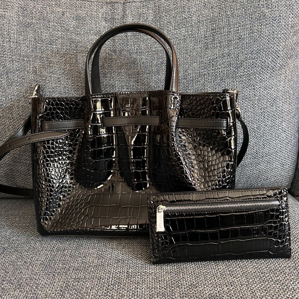 Michael Kors Carson Medium Crocodile Embossed Satchel with wallet - Picture 2 of 3